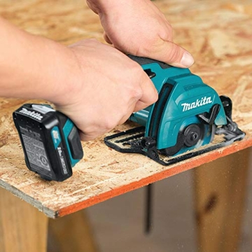 Makita 12V CXT Cordless Circular Saw for Precision Cuts