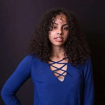 Fovitec Reversible Black and White Double-Sided Muslin Pop-Up Backdrop 5'x6.5' for Headshot and Portrait Photography, Vlogging and Video Conferencing