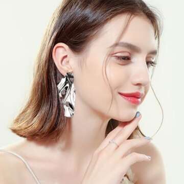 Stylish Seakuur Geometric Texture Earrings for Women