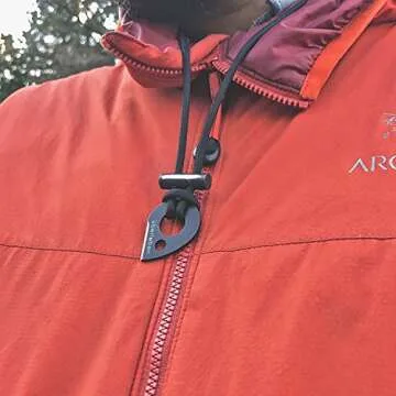 Lightweight Waterproof Fire Starter Necklace for Survival