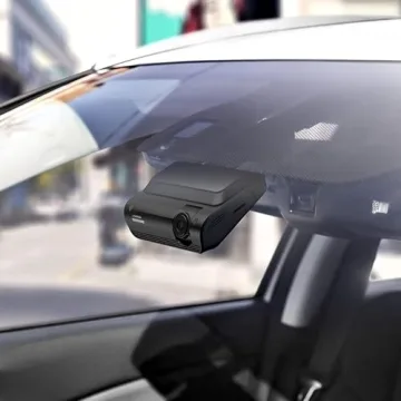 Thinkware Q1000 QHD Dash Cam with Built-in Wi-Fi and GPS