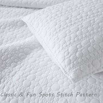 HORIMOTE HOME Quilt Set Queen Size White, Classic Geometric Spots Stitched Pattern, Stone-Washed Microfiber Chic Rustic Look, Ultra Soft Lightweight Quilted Bedspread for All Season, 3 Pieces