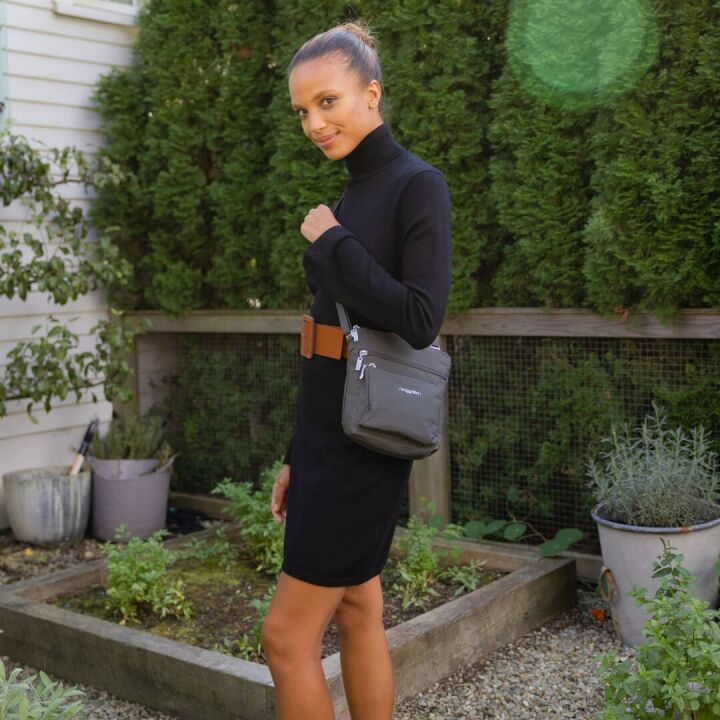 Baggallini RFID Pocket Crossbody Travel Bag