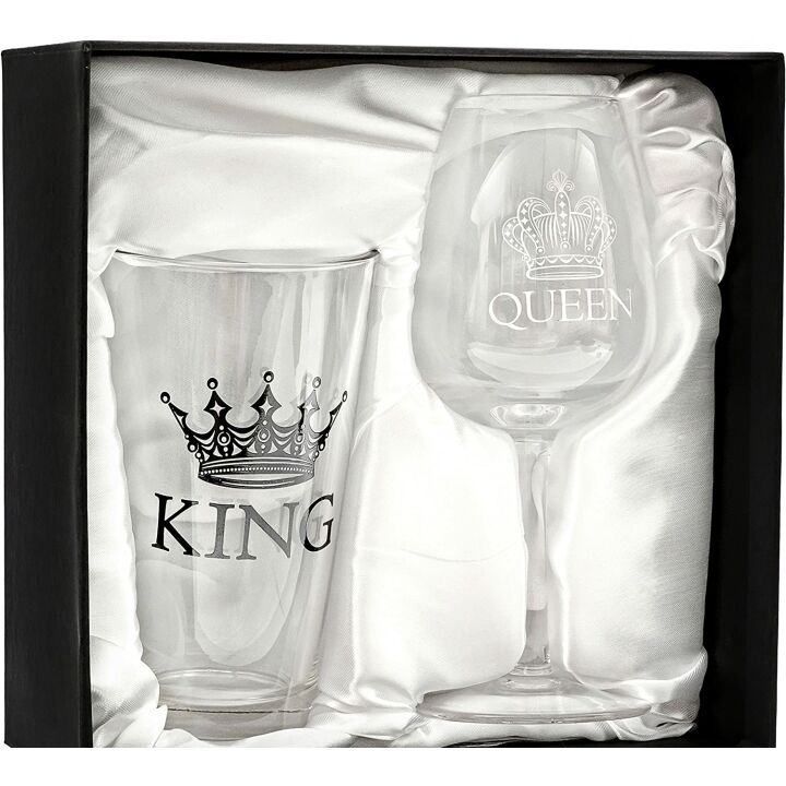 Newlywed Engagements & Anniversaries Gift Set