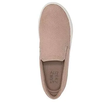 Naturalizer Womens Marianne Comfortable Fashion Casual Slip On Sneaker,Mauve Light Pink,6.5M