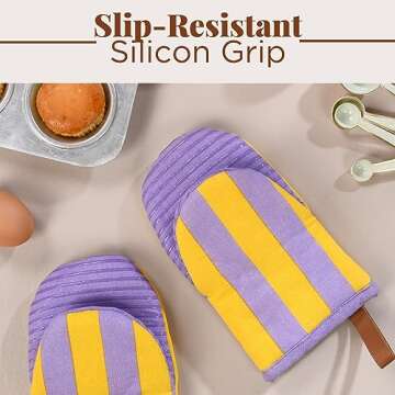 Folkulture Mini Oven Mitts Heat Resistant 5.75" x9", Set of 2 Short Oven Mitts with Hanging Loop, 100% Cotton Oven Gloves or Kitchen Mittens, Small Oven Mitt Set or Silicone Oven Mit