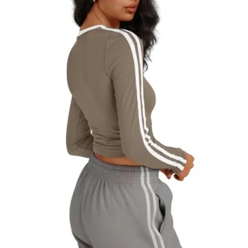Trendy Long Sleeve Gym Top for Chic Fall Outfits