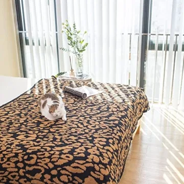 Ultra Soft Leopard Throw Blanket - Stylish & Cozy