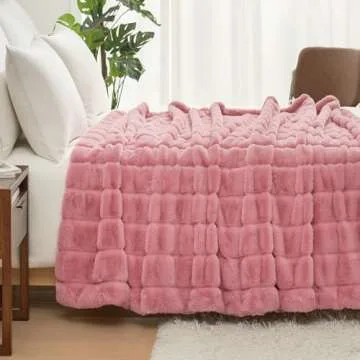 Cozy Bliss Faux Fur Throw Blanket for Winter Comfort