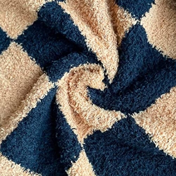 Ultra Soft Checkered Blanket for Ultimate Coziness
