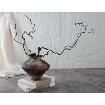 Rusty Ceramic Vase - Elegant Farmhouse Flower Decor