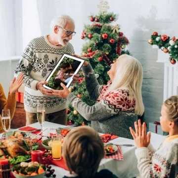 ARZOPA Digital Picture Frame 15.6" with WiFi and 32GB Storage