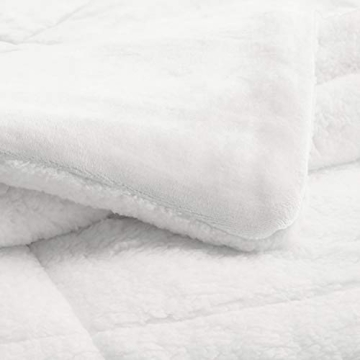Amazon Basics Micromink Sherpa King Comforter Ultra-Soft Cream