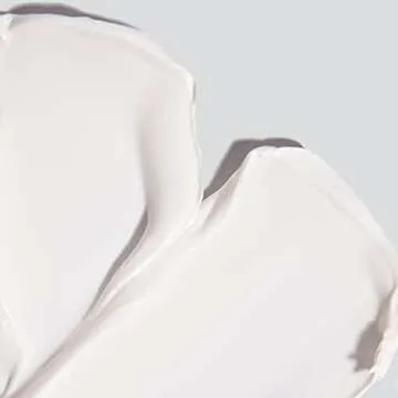 Dermalogica Invisible Physical Defense SPF30 (1.7 Fl Oz) Face Sunscreen Moisturizer - Non-Greasy Formula That Defends Against UVA/UVB/Blue Light