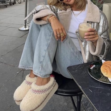 Comfortable NATRAKI Women's Fleece Lined Slippers