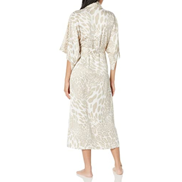 Natori Luxe Leopard Robe for Women: Elegant Comfort