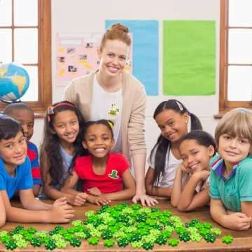 100 Pcs St. Patrick's Day Erasers,Green Shamrock Pencil Erasers Bulk for Kids Lucky Eraser for Irish School Party Favors Gift Stocking Stuffers Classrooms Student Rewards Prizes Teacher Supplies