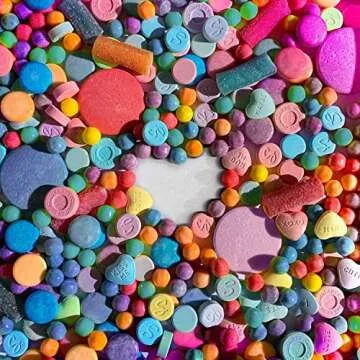 SweeTARTS Conversation Hearts Valentine’s Day Candy | Sweet and Sour Candy Individual Candy Boxes for Classroom Exchange, 1.5oz (Pack of 27)