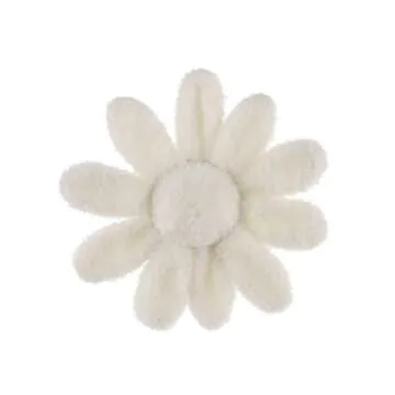 Soft Plush Daisy Rattle Toy for Newborns and Infants
