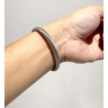 Stylish Jeolory Adjustable Charm Bracelet for Men and Women