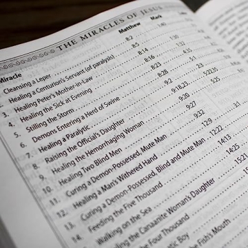 MacArthur NASB Study Bible Large Print Leather Indexed