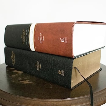 MacArthur NASB Study Bible Large Print Leather Indexed