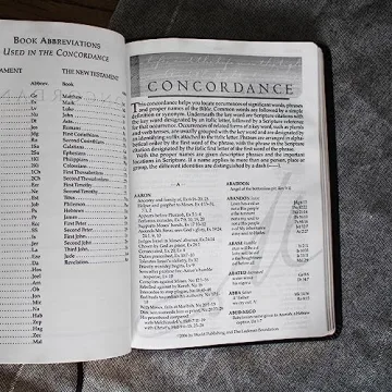 MacArthur NASB Study Bible Large Print Leather Indexed