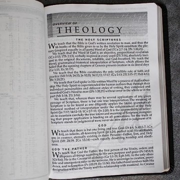 MacArthur NASB Study Bible Large Print Leather Indexed