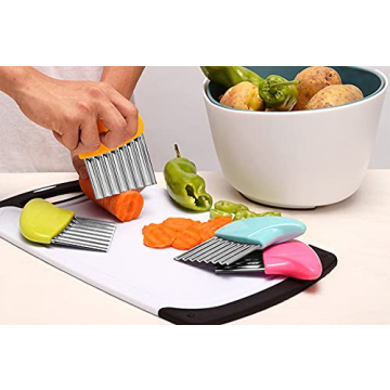 Crinkle-Cutter for Veggies and Salad Knife Gift Set