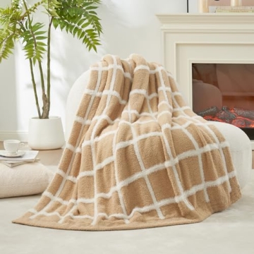 Cozy Amélie Home Faux Fur Throw Blanket, 50"x60", Checkered Design