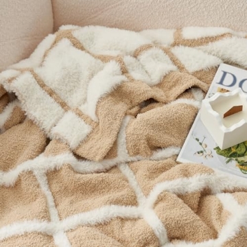 Soft Faux Fur Checkered Throw Blanket, 50x60