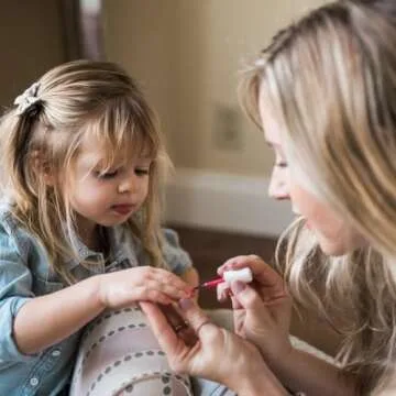 Piggy Paint | 100% Non-Toxic Girls Nail Polish | Safe, Cruelty-free, Vegan, & Low Odor for Kids | Rainbow Party (3 Polish + Nail Art Gift Set)