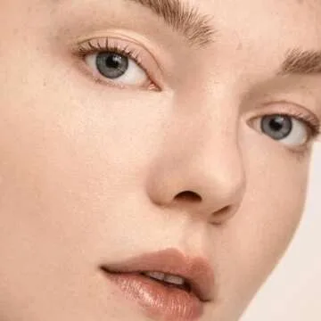 Fenty Beauty by Rihanna Bright Fix Eye Brightener Concealer 01 Rose Quartz