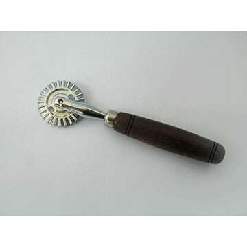 Tredoni 1.6" Pastry Wheel - Dough Stamp Cutter/Crimper, Pasta/Ravioli/Pie Maker, 4cm Stainless Steel Wheel Wooden Handle