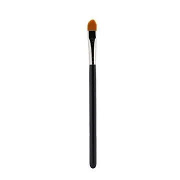 MAC 195 Concealer Brush for Professional Makeup