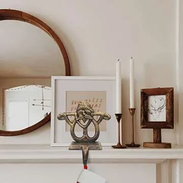 JDYFQIAN Retro Christmas Stocking Holders Set of 4