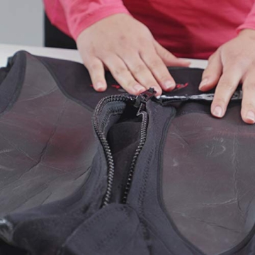 GEAR AID Zipper Cleaner & Lubricant with Brush Kit 2oz