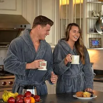 Alexander Del Rossa Women's Hooded Long Plush Bathrobe