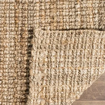 SAFAVIEH Natural Fiber Accent Rug - Cozy & Stylish