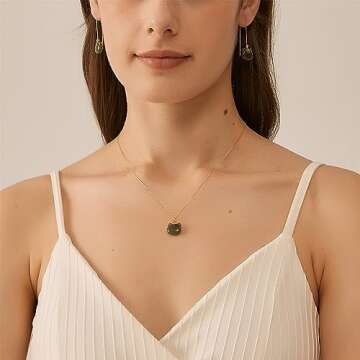 LOOYUUPEE Jade Cat Necklace for Women - Lucky Gift