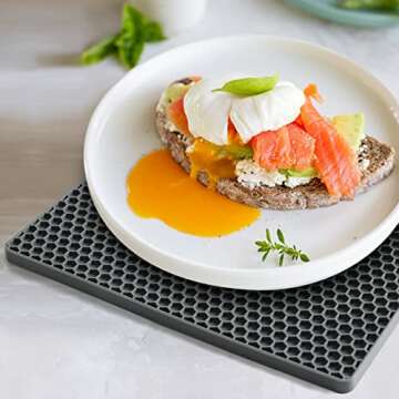 Trivet Mats Silicone Pot Holders Set of 4 for Kitchen