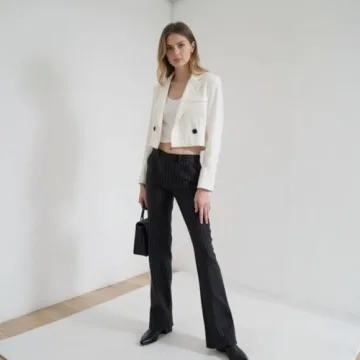 Chic Women's Cropped Blazer for Work and Casual Wear