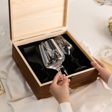 Mr & Mrs Wine Glasses Set of 2 for Weddings