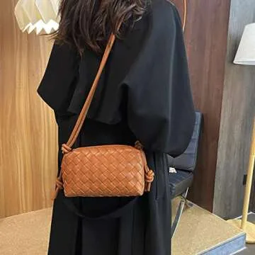 Woven Crossbody Bags for Women，Fashion Leather Lightweight Handbags Shoulder Bag Phone Wallet Purse Stylish Ladies Messenger Bags，Brown