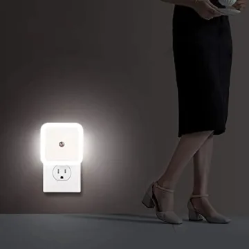 Sujeet Night Light 8 Pack - Soft White LED Night Lights