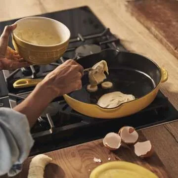 Staub Cast Iron 11-inch Traditional Skillet - Citron