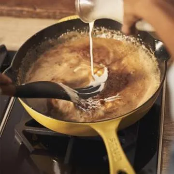 Staub 11-inch Cast Iron Skillet for Perfect Cooking Experience