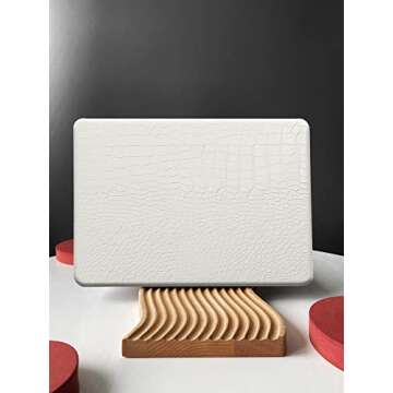 KEROM Crocodile MacBook Pro 13 Case - Elegant Protection