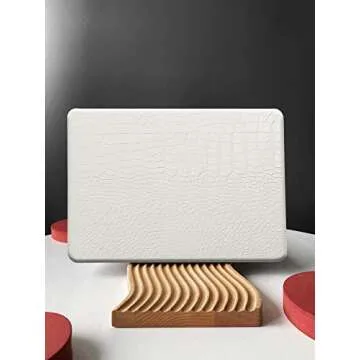KEROM Crocodile MacBook Pro 13 Case - Elegant Protection