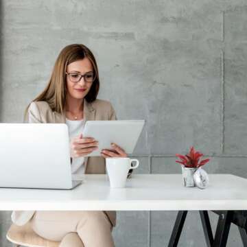 jojofuny Desktop Garbage Bin Mini Trash Can Iron Garbage Can Pencil Cup Holder Mini Wastebasket Trash Can Garbage Holder Flower Pot for Home Kitchen Office Silver